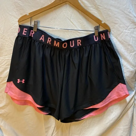 New With Tags, 2X Ladies Under Armour Athletic Shorts with Pink Accents - Picture 3 of 4